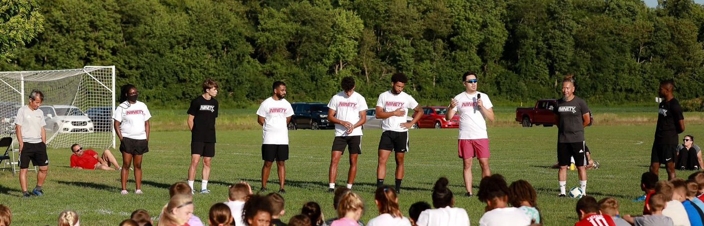 COACHES